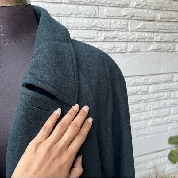 SOLD ❌ Emerald Green Overcoat - Picture 3 of 9